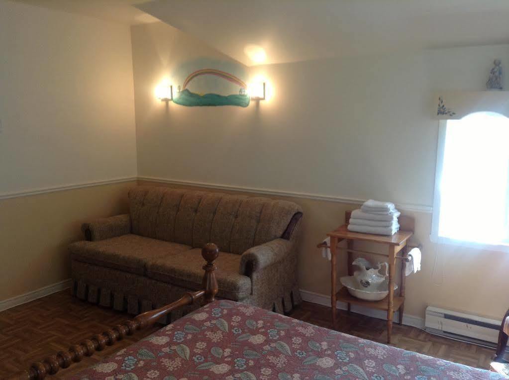Gite Macdale B&B Paspebiac Экстерьер фото